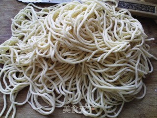 新疆牛肉炒面的做法步骤：7