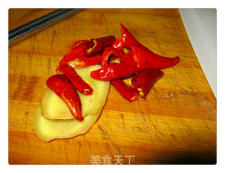 包菜小炒腊肉片的做法步骤：4