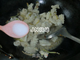 爆炒鱿鱼尖的做法步骤：11