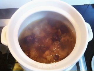 桃脂银耳羹的做法步骤：4
