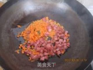蛋炒饭的做法步骤：2