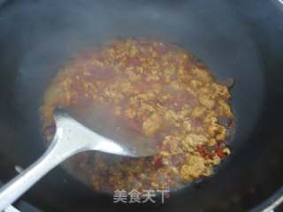 猪肉豆瓣酱的做法步骤：5
