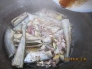 红烧秋刀鱼的做法步骤：7