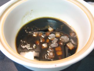 秘制砂锅酥焖牛腩的做法步骤：7