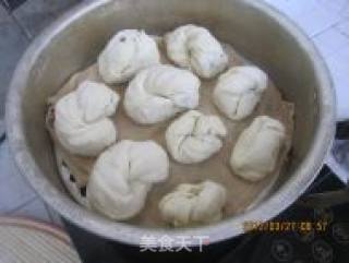 火腿葱花卷的做法步骤：16