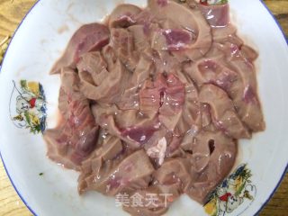 西芹爆腰花的做法步骤：2