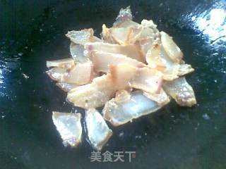 腊肉炒芥蓝的做法步骤：1