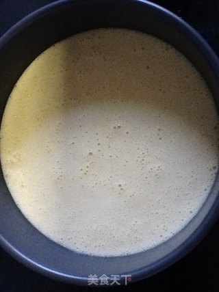 由戚风蛋糕改编的全蛋蛋糕的做法步骤：6