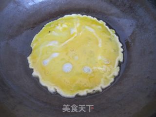 西葫芦炒鸡蛋的做法步骤：3