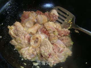鸡腿烧豆腐的做法步骤：5