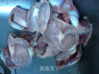 假日小食：鸡胗的做法步骤：1