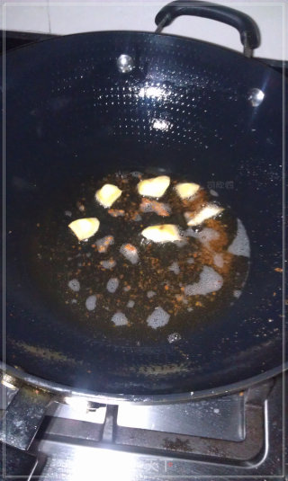白菜炒番茄的做法步骤：2