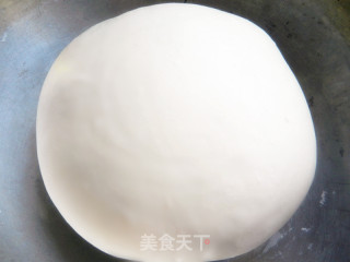 灌汤水饺的做法步骤：1