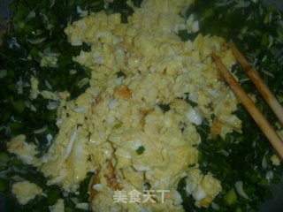 不一样的色彩~菠菜面韭菜鸡蛋馅水饺的做法步骤：2