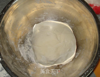 鲜肉煎饺的做法步骤：3
