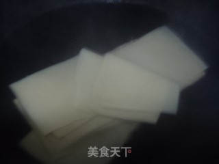 菠菜卷的做法步骤：1