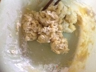 豆沙油酥饼的做法步骤：1