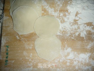 虾仁韭菜猪肉水饺的做法步骤：5