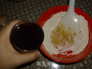 紫薯蛋饼卷的做法步骤：3