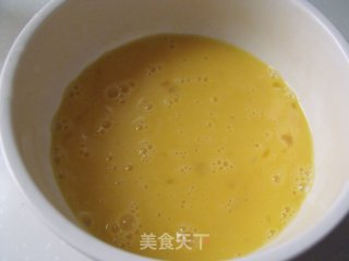 银鱼干蒸蛋的做法步骤：1