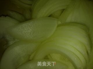 洋葱炒鱿鱼的做法步骤：2