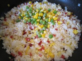 菠萝炒饭的做法步骤：7
