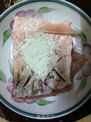 清蒸草鱼腩的做法步骤：1