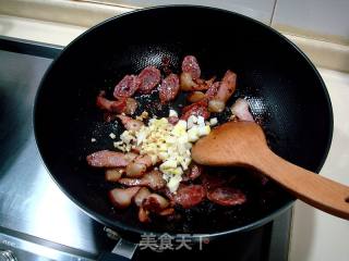 西芹香干炒腊味的做法步骤：5