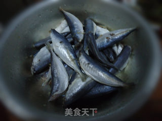 茄汁沙丁鱼的做法步骤：1