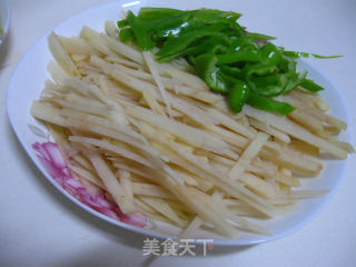 尖椒土豆丝的做法步骤：2
