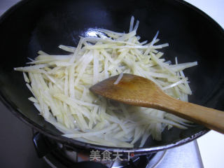 尖椒土豆丝的做法步骤：4