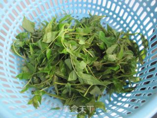 香椿煎蛋的做法步骤：2