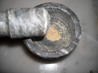 猪红韭菜粥的做法步骤：5