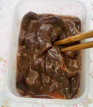 家常鲜汤——菠菜猪肝汤的做法步骤：4