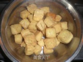 油豆腐炒韭菜的做法步骤：3