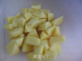 干鱼炖土豆的做法步骤：2
