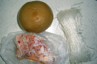 酸菜粉丝肉圆汤的做法步骤：1