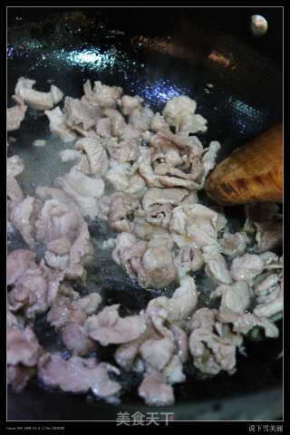 丝瓜炒肉（拌饭一绝）的做法步骤：4
