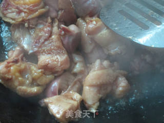 香菇黄焖鸡的做法步骤：6