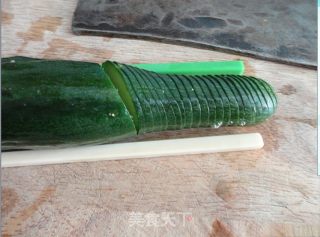 蓑衣黄瓜的做法步骤：2