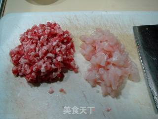 清蒸鱼糜狮子头的做法步骤：1