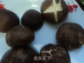 香菇油菜的做法步骤：2