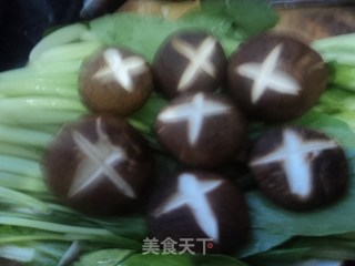 香菇油菜的做法步骤：3