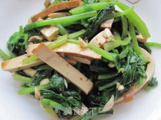 爽口的菠菜拌豆干的做法步骤：6