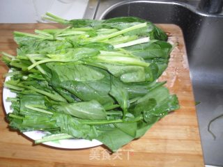 虾皮菠菜的做法步骤：1