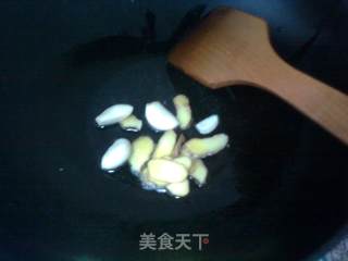 酱爆螺蛳的做法步骤：2