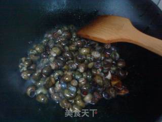 酱爆螺蛳的做法步骤：4