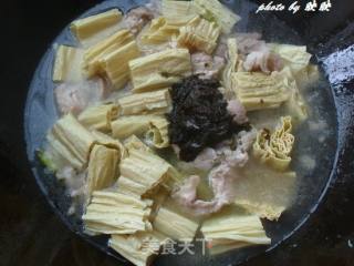 橄榄菜腐竹烧肉的做法步骤：6