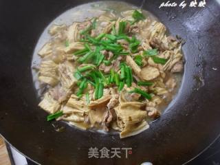 橄榄菜腐竹烧肉的做法步骤：8