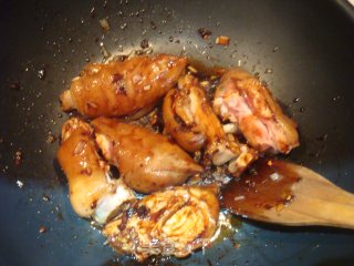 美味的绿色食品——猪蹄烧干菜的做法步骤：7